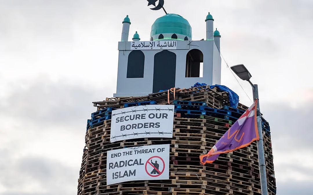 Replica of mosque set alight on bonfire condemned in Northern Ireland