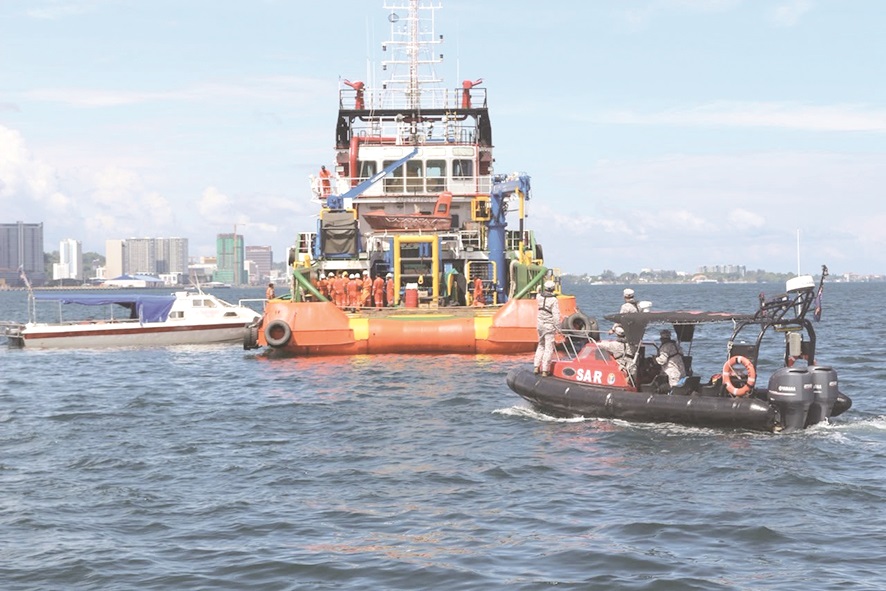 Large-scale maritime rescue readiness test