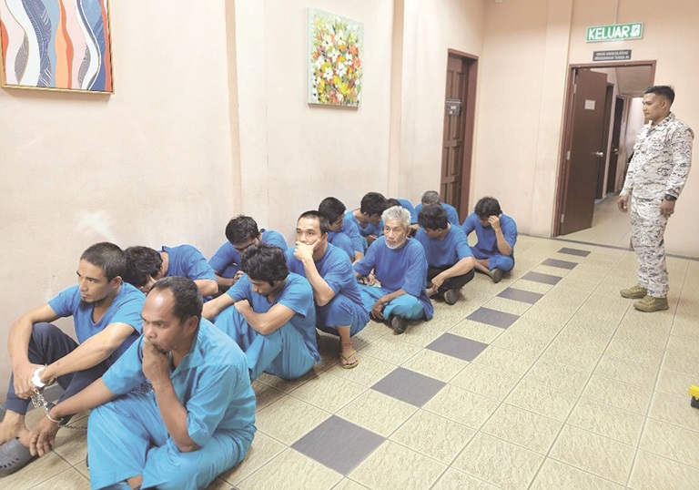 RM65 million smuggled fags: 20 charged